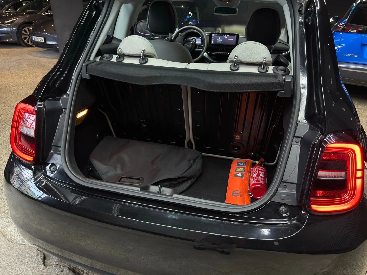 Fiat 500e La Prima