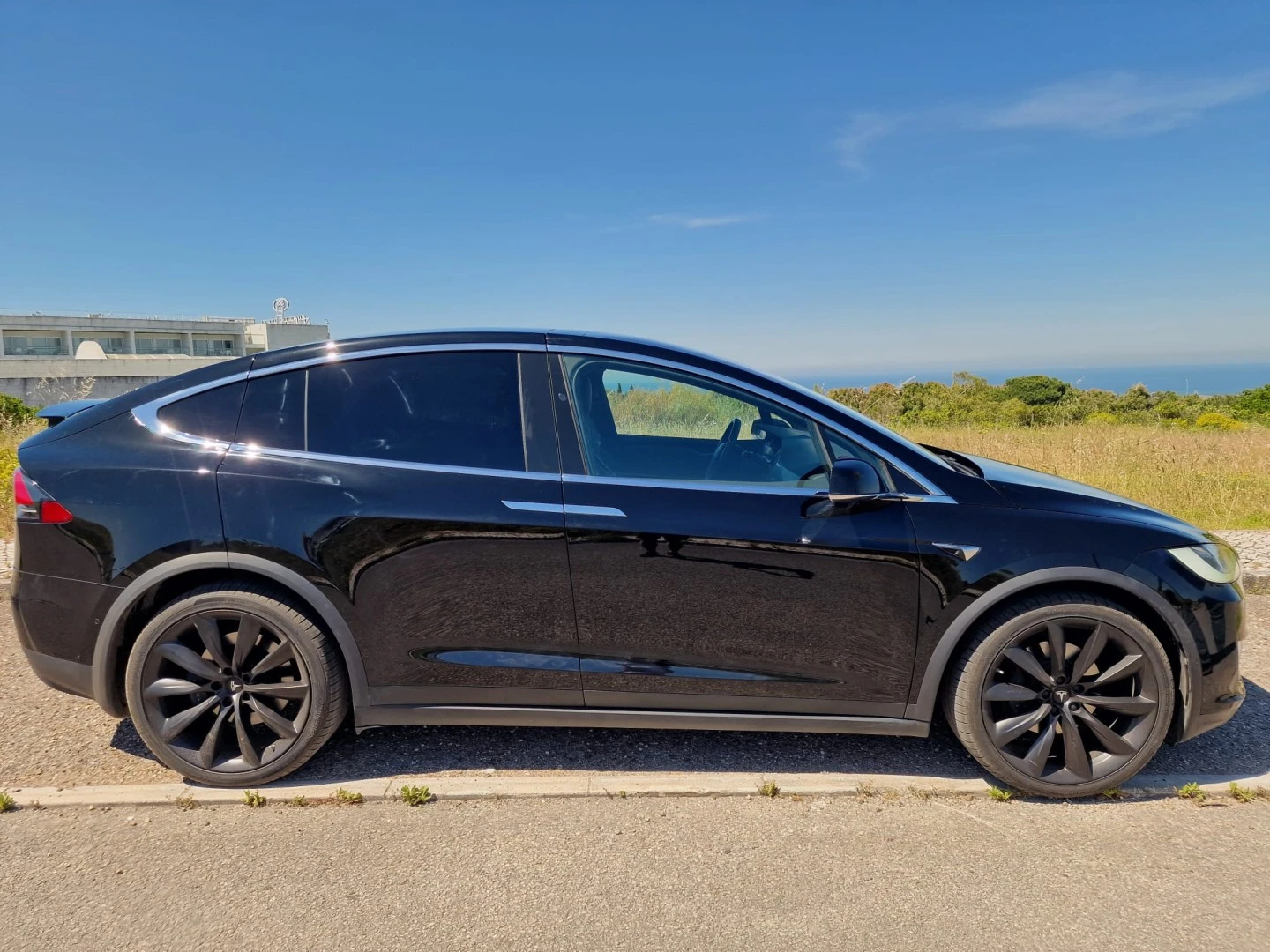 Tesla Model X Long Range