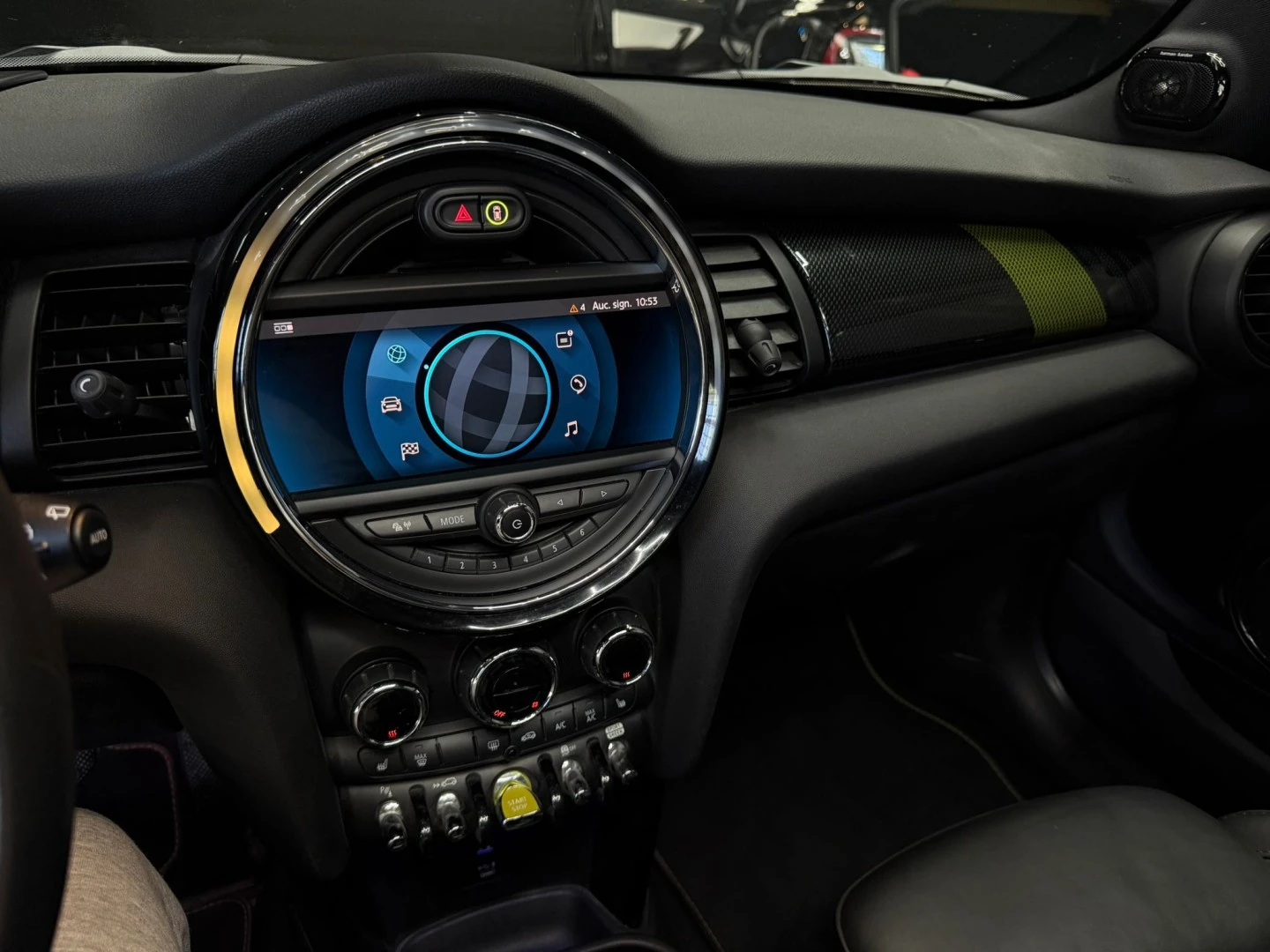 MINI 3 Portas 3 Portas Cooper SE Premium P. Yours