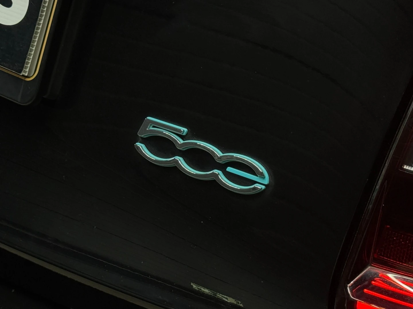 Fiat 500e La Prima