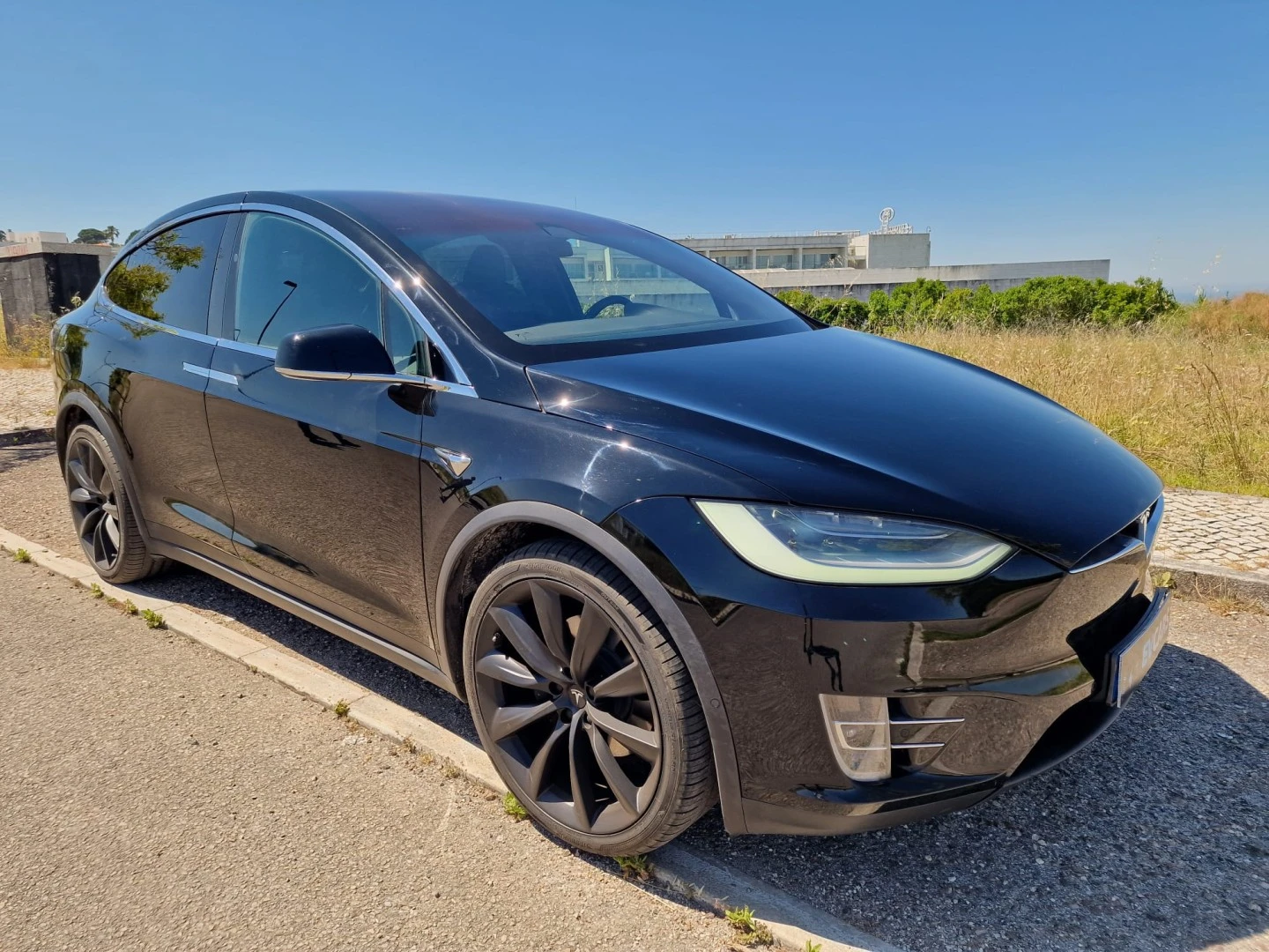 Tesla Model X Long Range