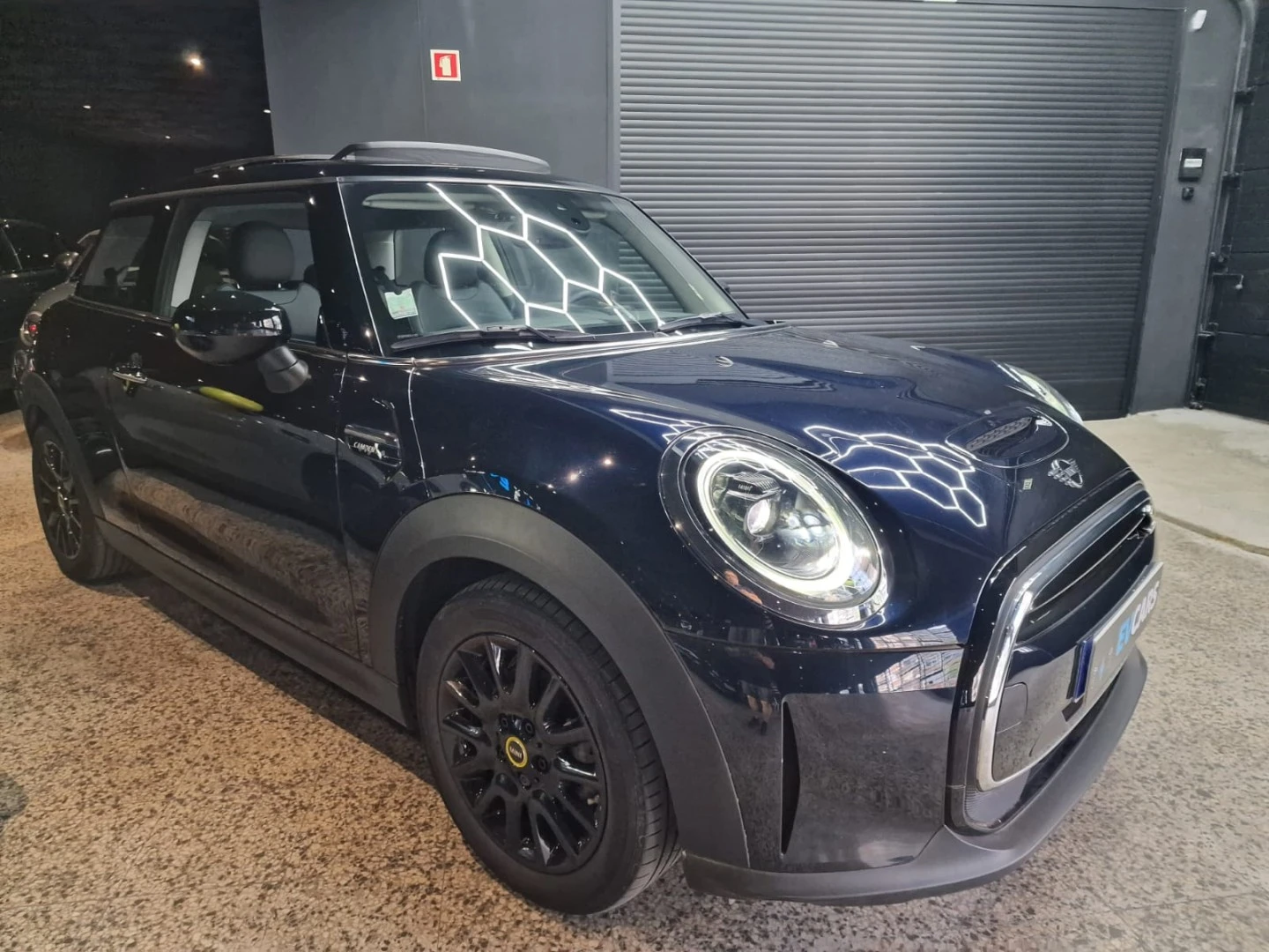 MINI 3 Portas Cooper SE Camden Edition