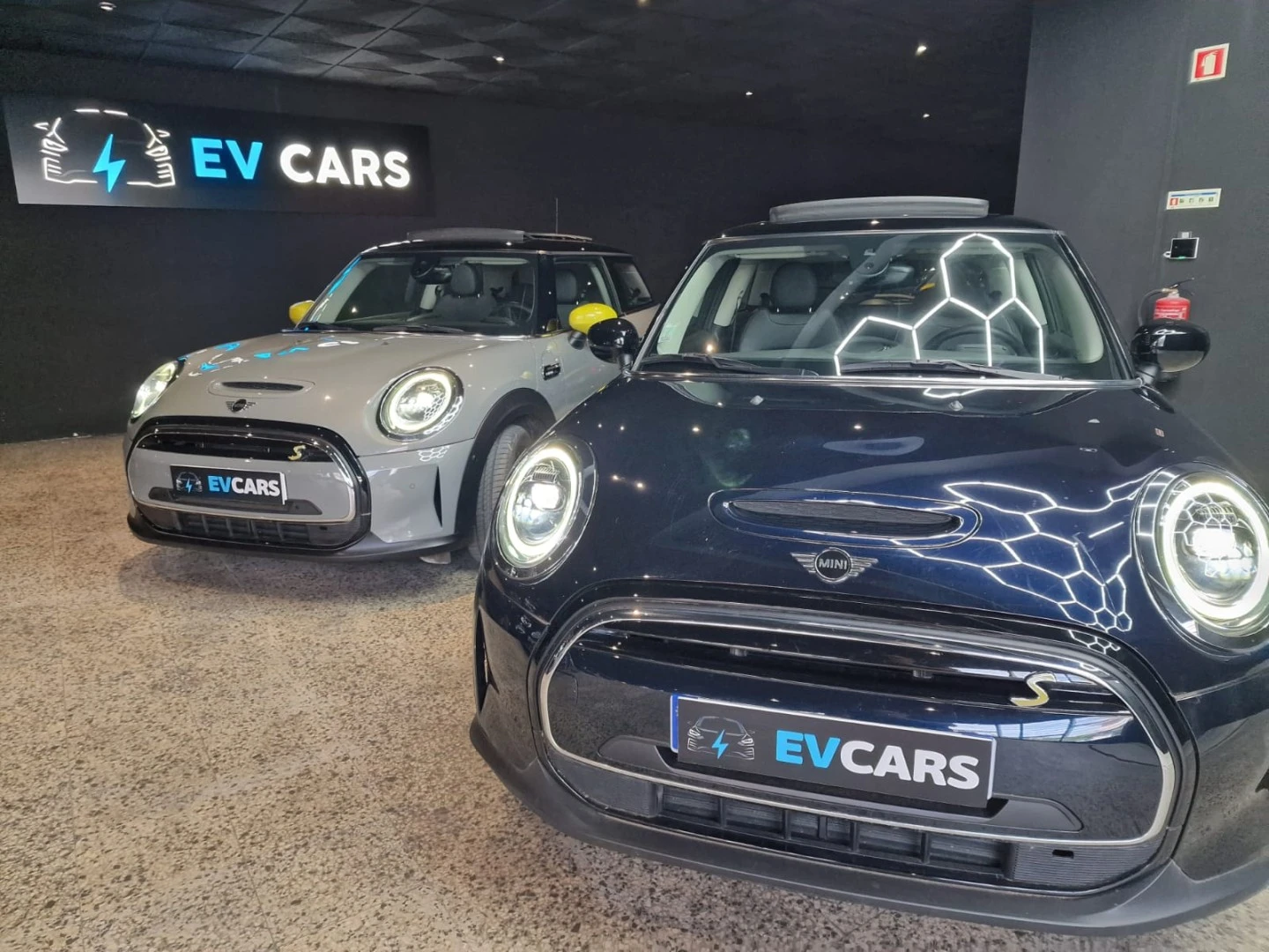 MINI 3 Portas Cooper SE Camden Edition