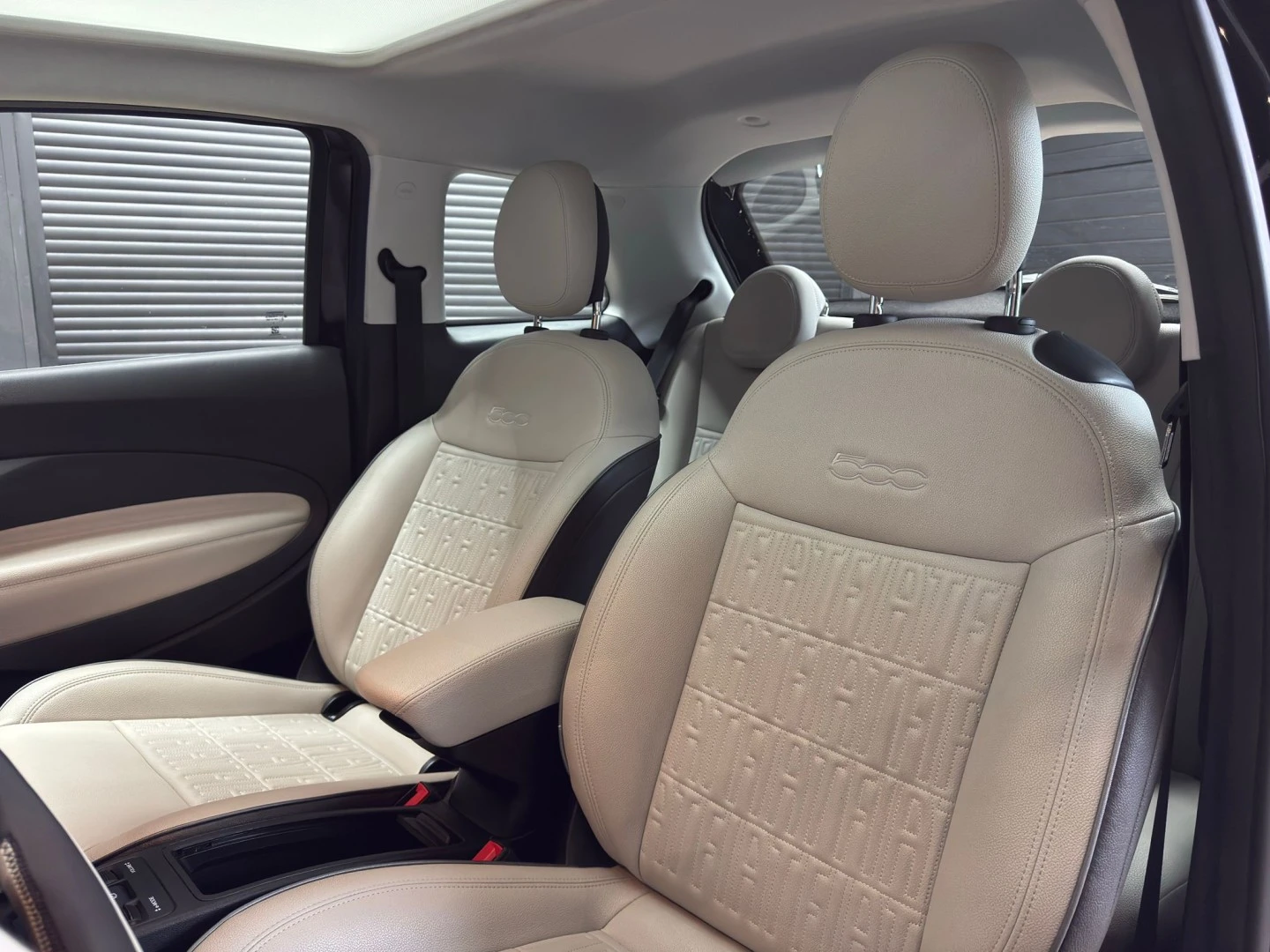 Fiat 500e La Prima