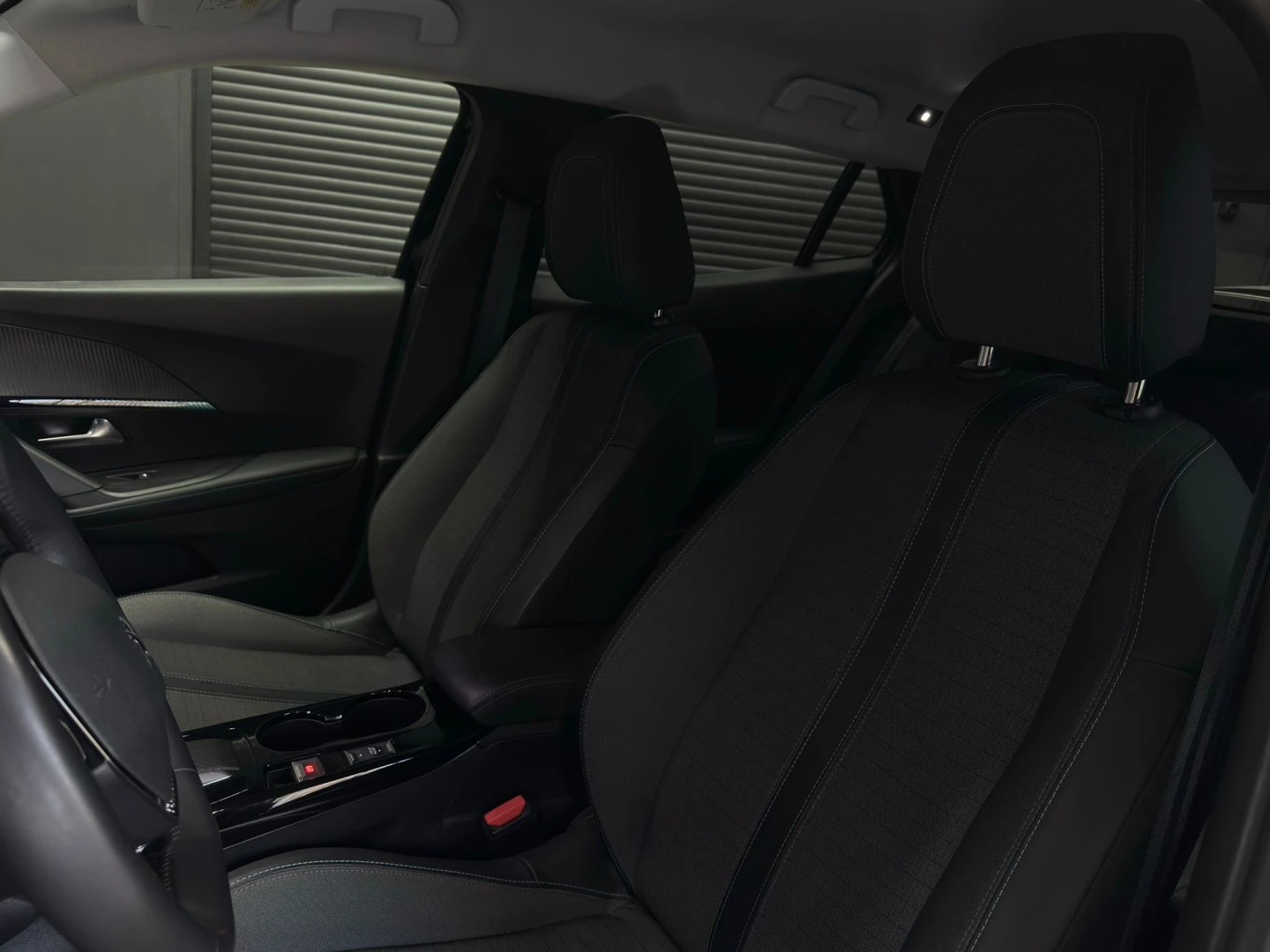 Peugeot e-208 50 kWh Allure Pack