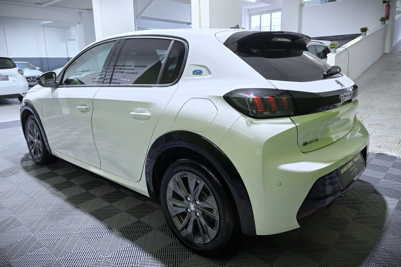 Peugeot e-208 50 kWh Allure Pack