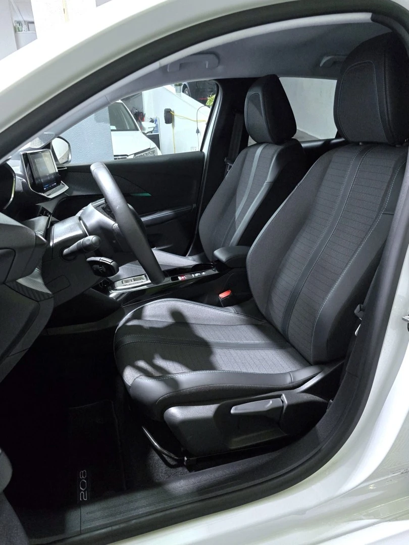 Peugeot e-208 50 kWh Allure Pack