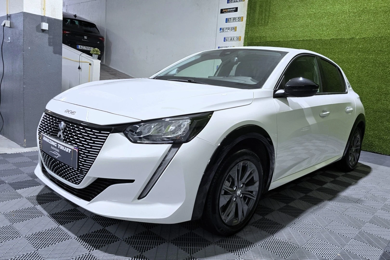 Peugeot e-208 50 kWh Allure Pack
