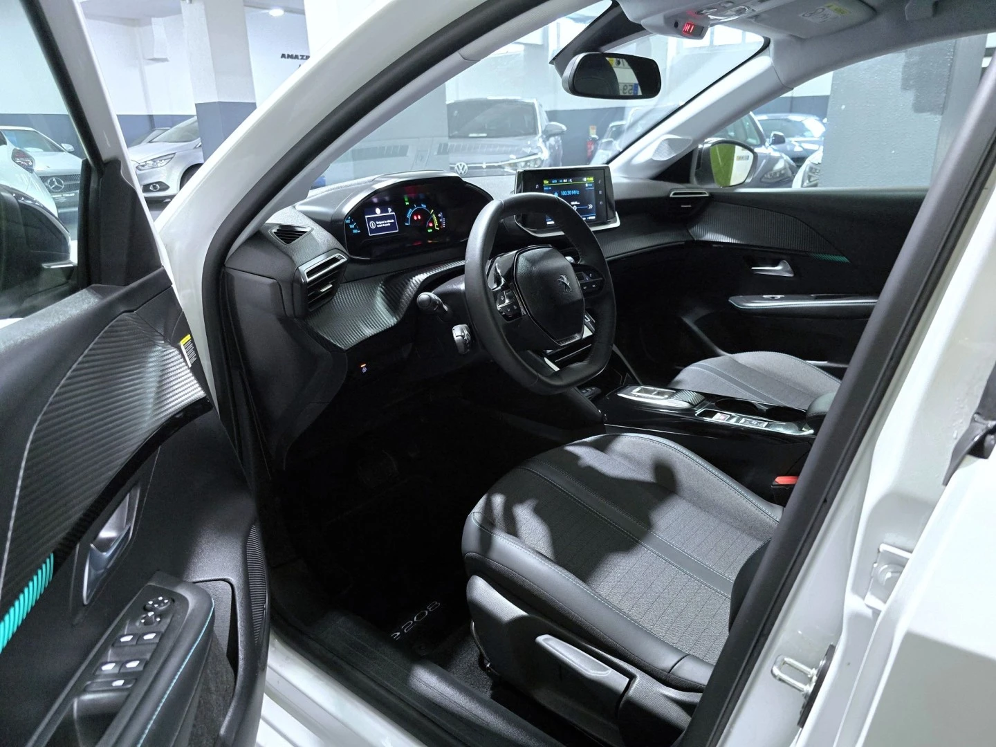 Peugeot e-208 50 kWh Allure Pack