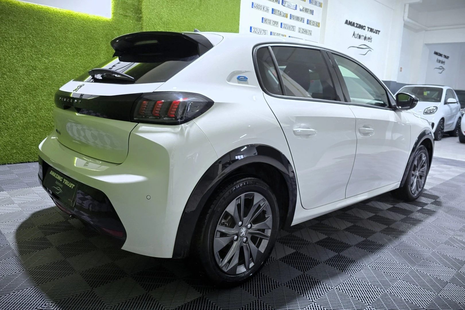 Peugeot e-208 50 kWh Allure Pack