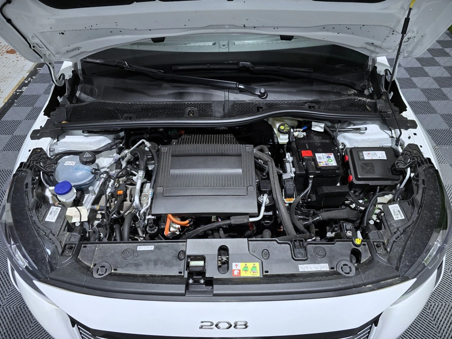 Peugeot e-208 50 kWh Allure Pack
