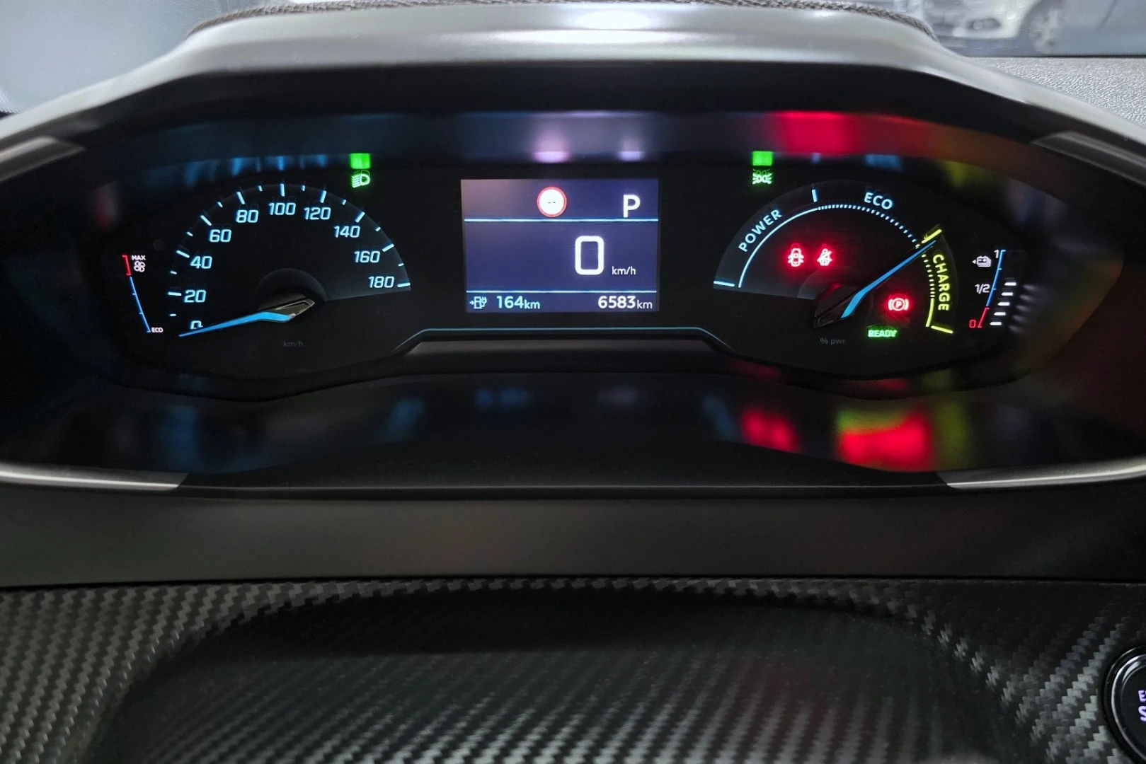 Peugeot e-208 50 kWh Allure Pack