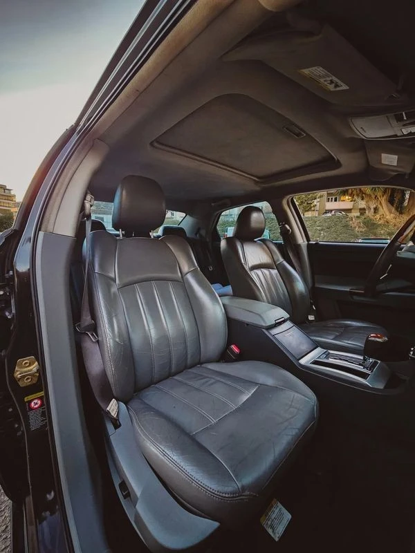 Chrysler 300 C 2.7 L V6