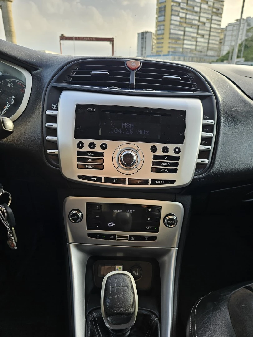 Lancia Delta 1.6 M-Jet Platino