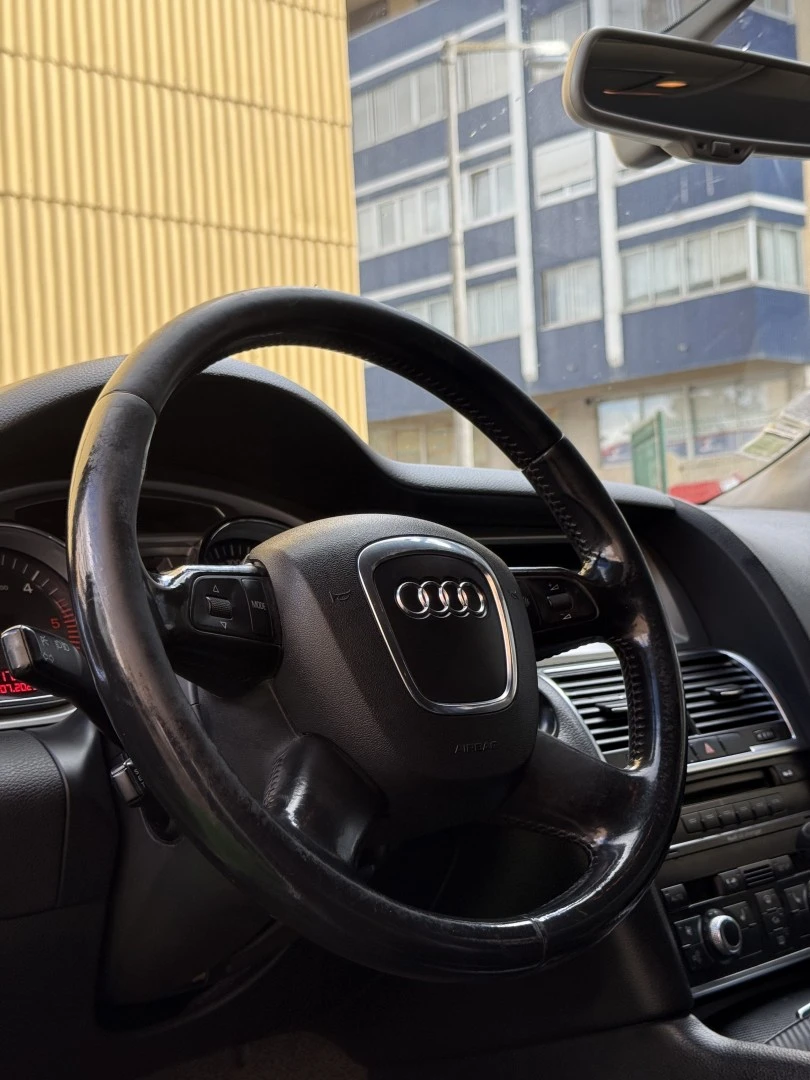 Audi Q7 3.0 TDI DPF quattro tiptronic