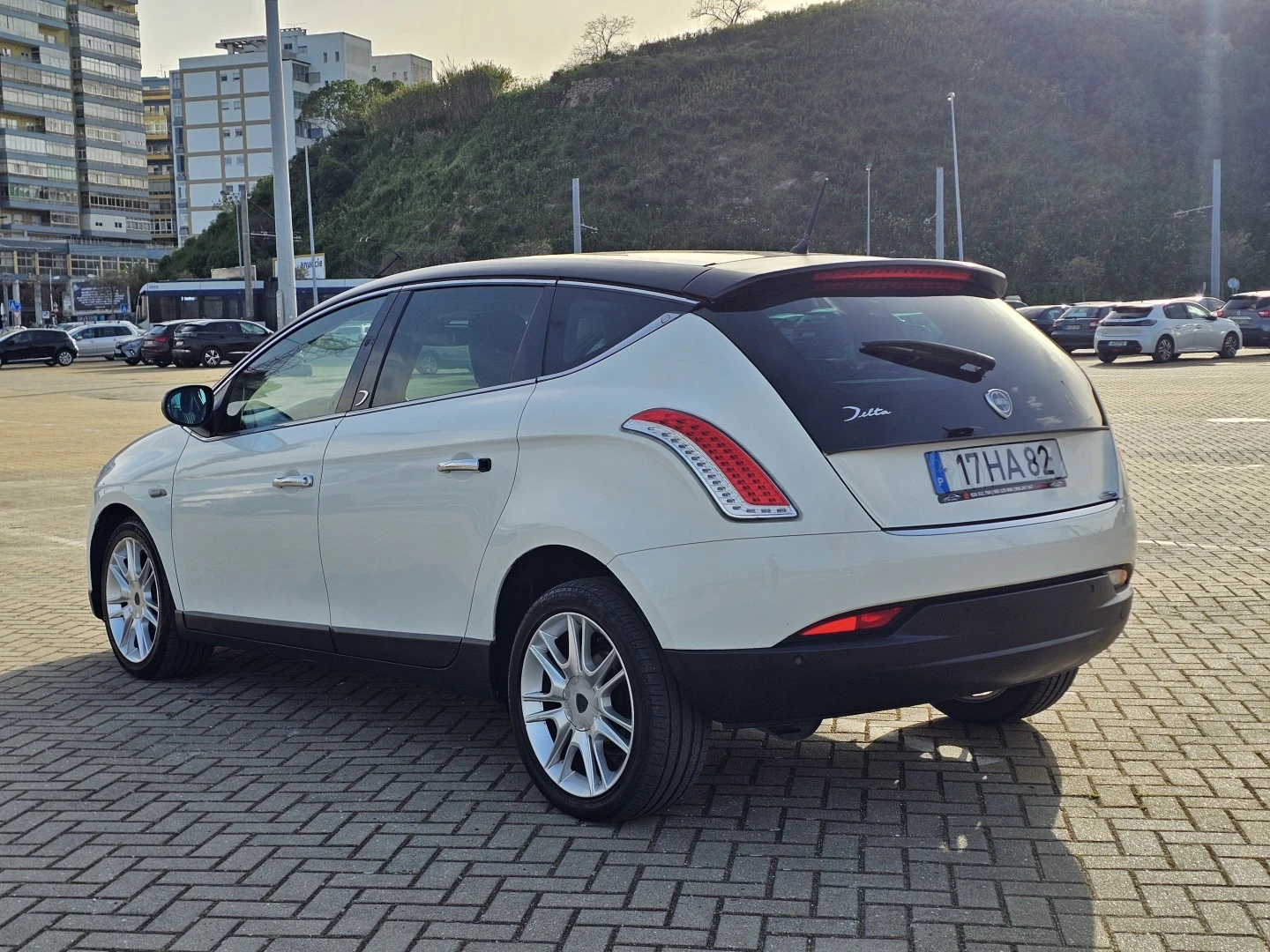 Lancia Delta 1.6 M-Jet Platino