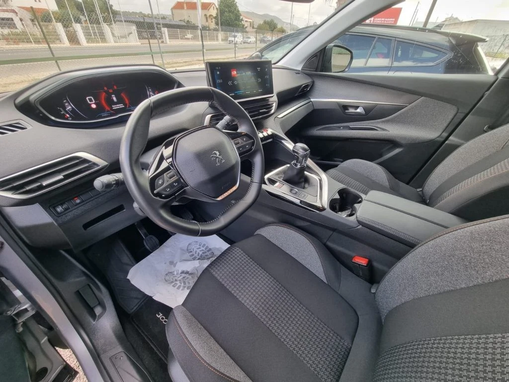 Peugeot 3008 1.5 BlueHDi Allure
