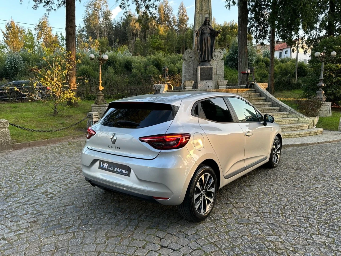 Renault Clio 1.0 TCe Intens Bi-Fuel