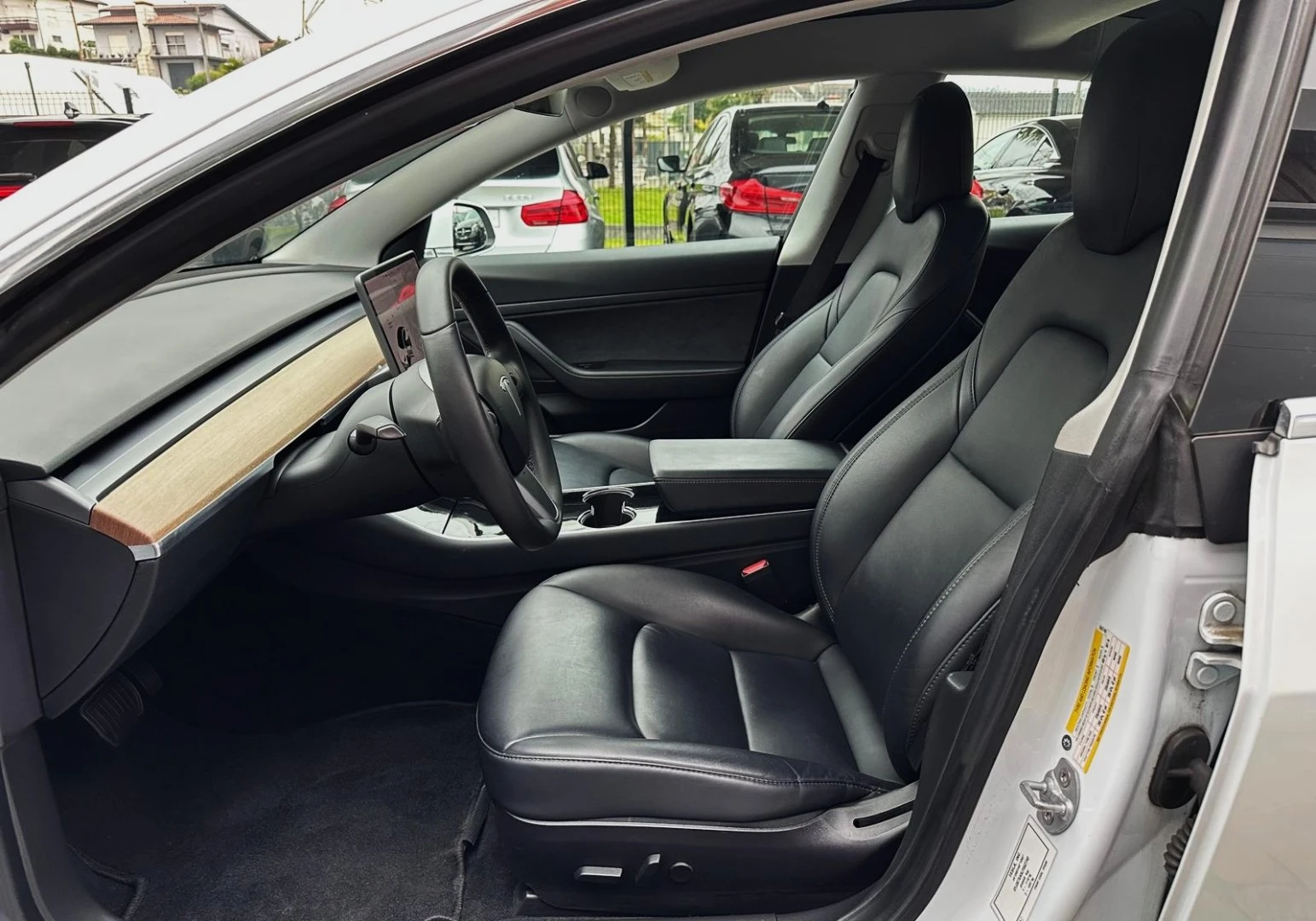 Tesla Model 3 Long-Range RWD