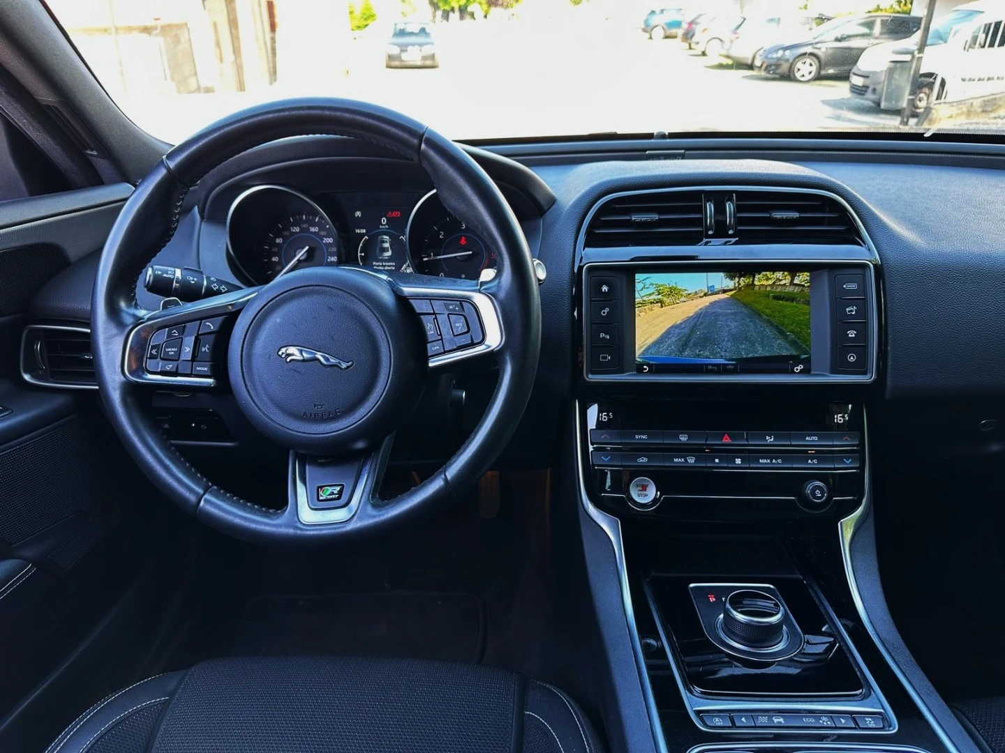 Jaguar XE 2.0 D R-Sport Aut.