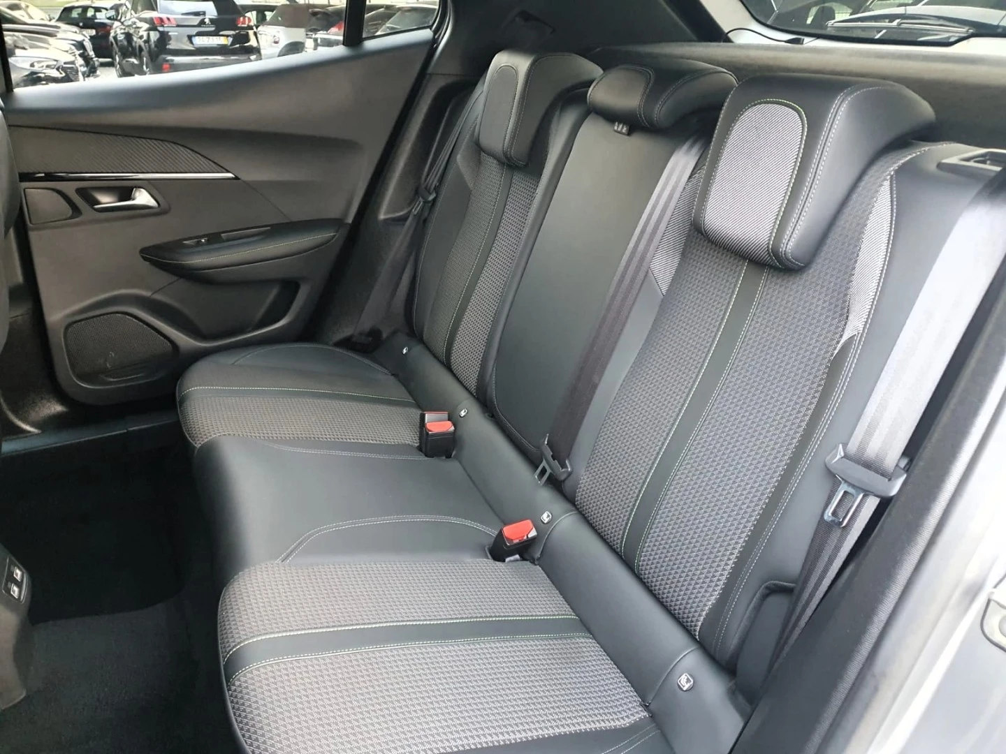 Peugeot 2008 1.5 BlueHDi GT EAT8