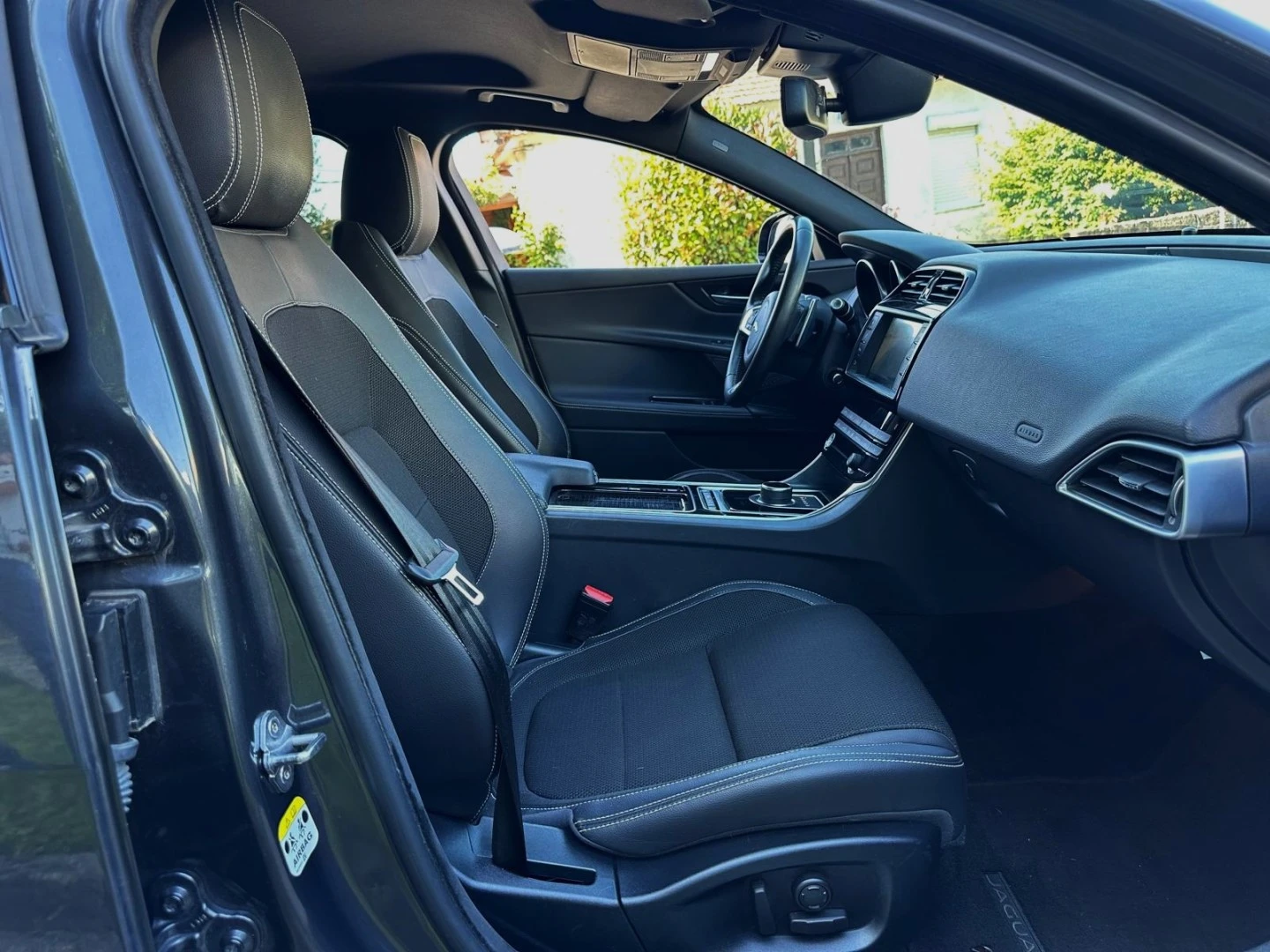 Jaguar XE 2.0 D R-Sport Aut.