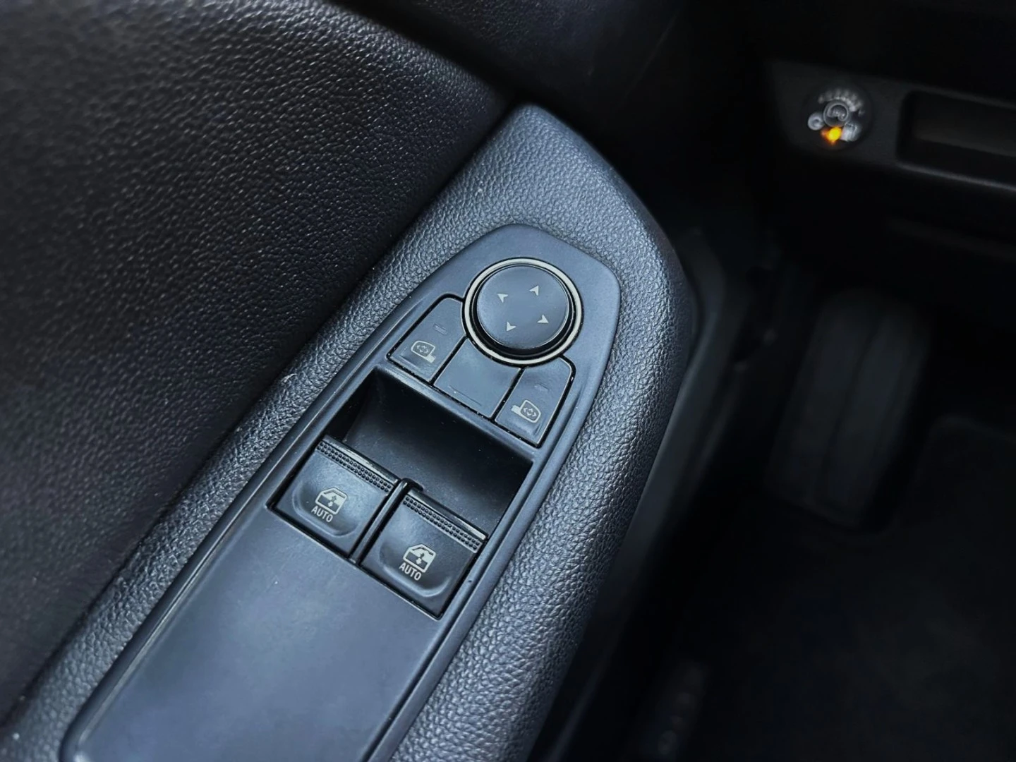 Renault Clio 1.0 TCe Intens Bi-Fuel