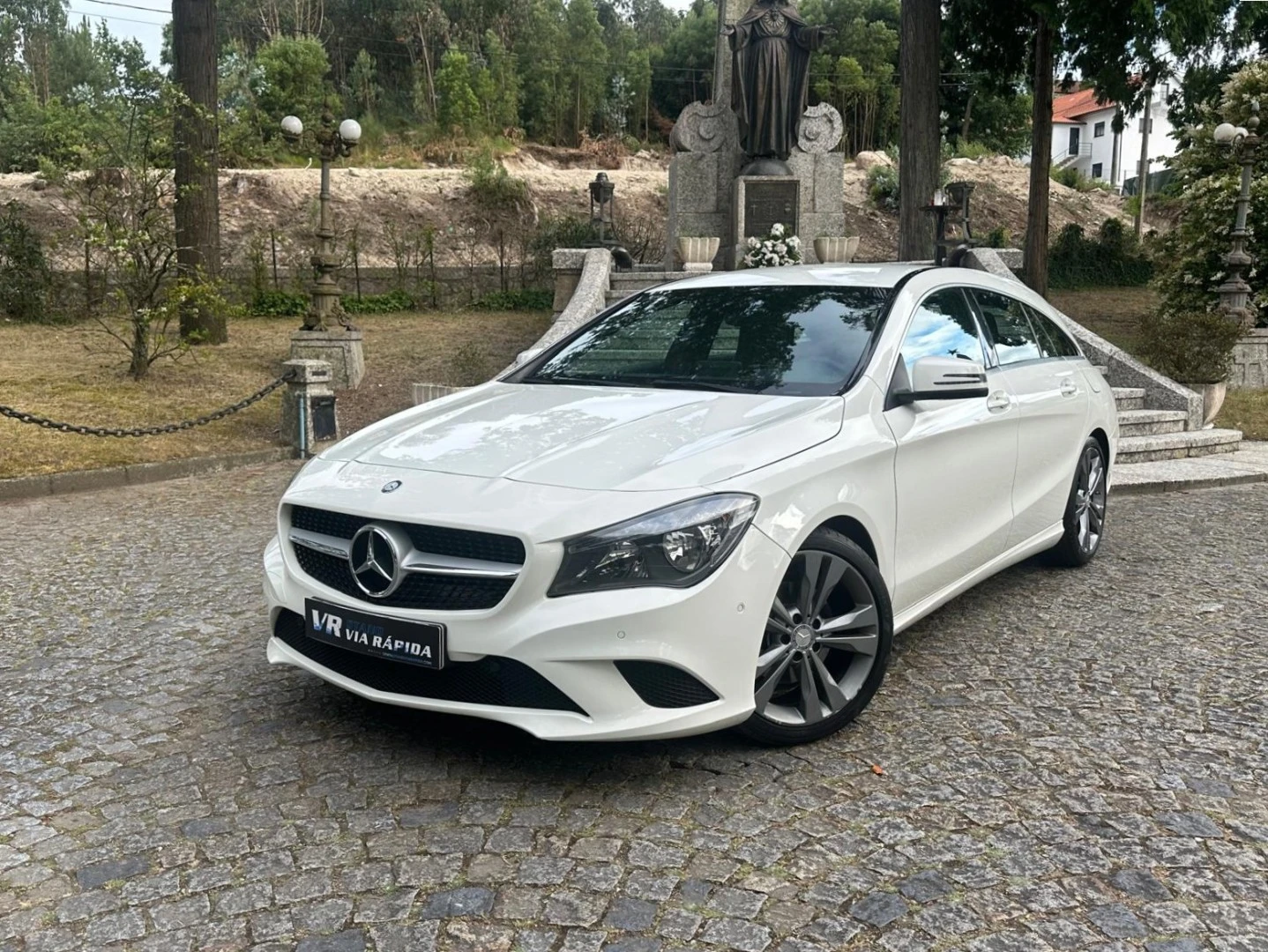 Mercedes-Benz CLA 180 d Shooting Brake Urban