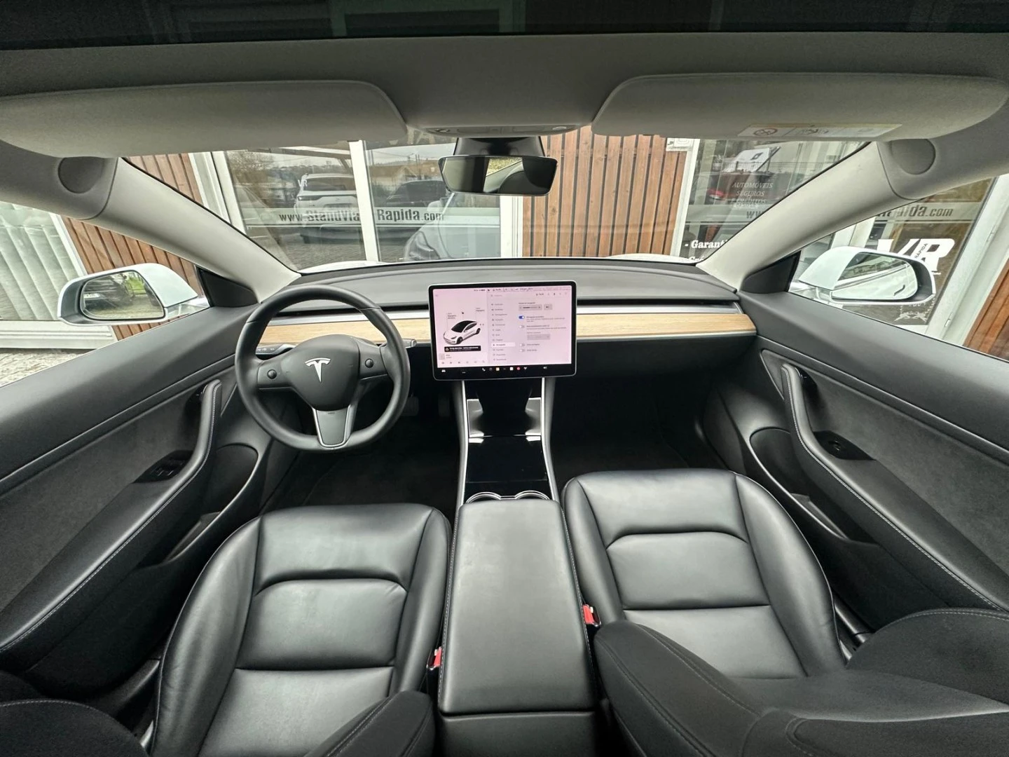 Tesla Model 3 Long-Range RWD