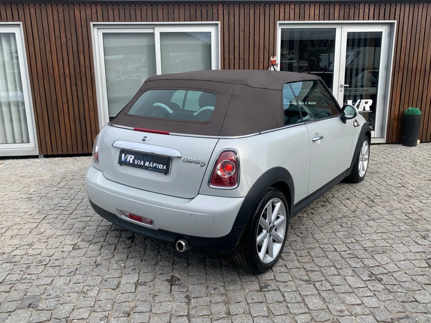 MINI Cabrio Cooper D