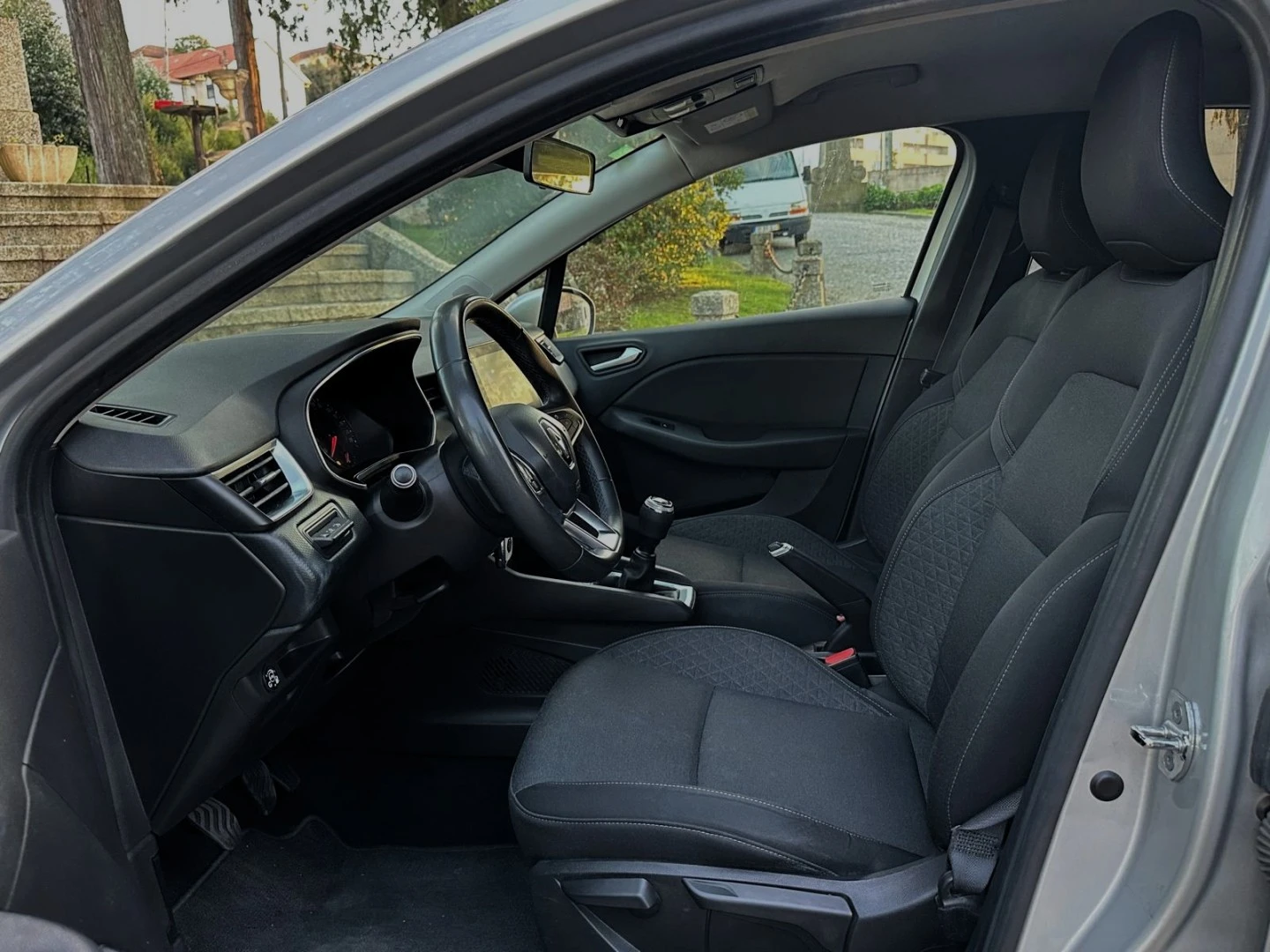 Renault Clio 1.0 TCe Intens Bi-Fuel