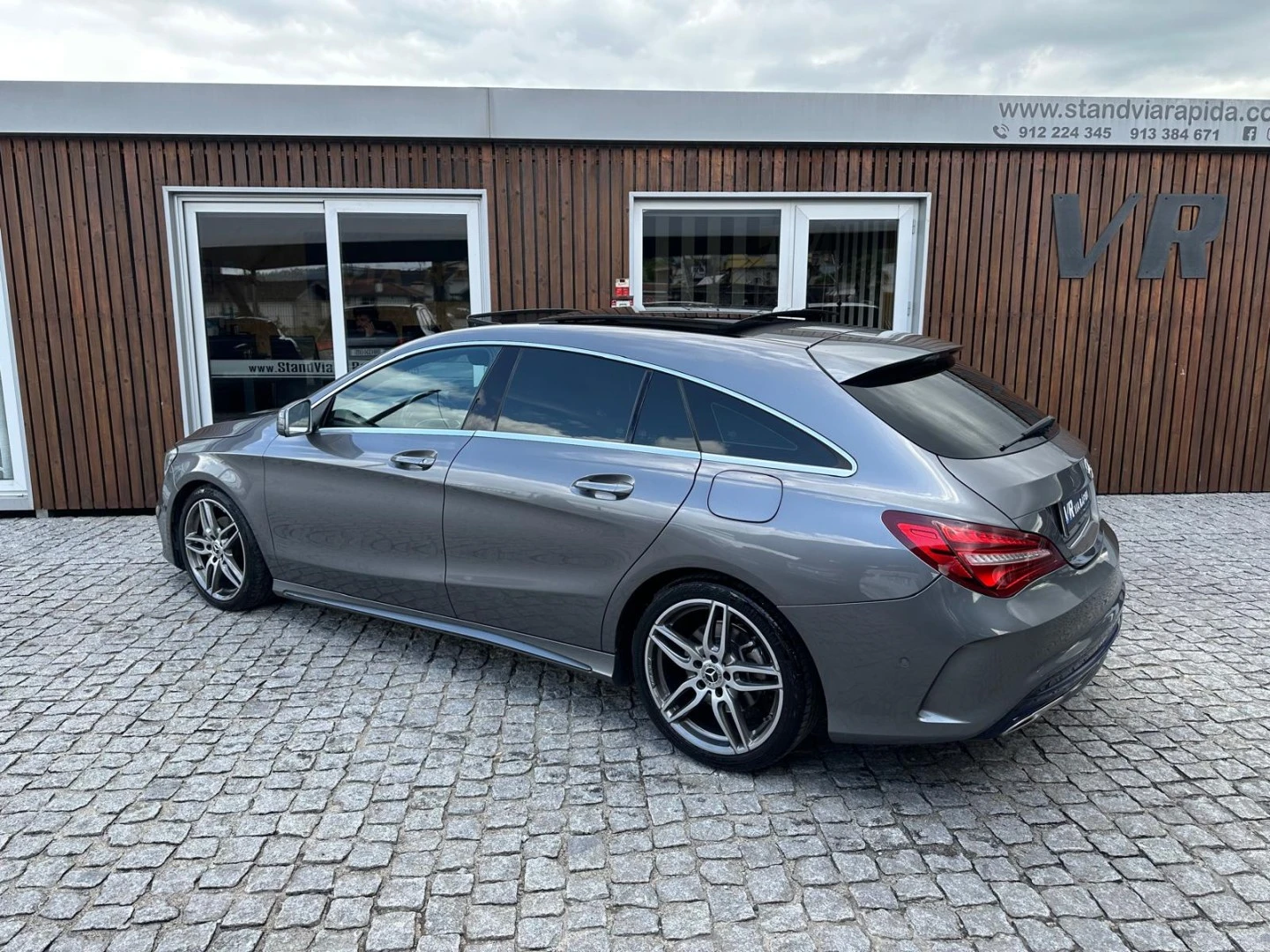 Mercedes-Benz CLA 200 d Shooting Brake AMG Line Aut.