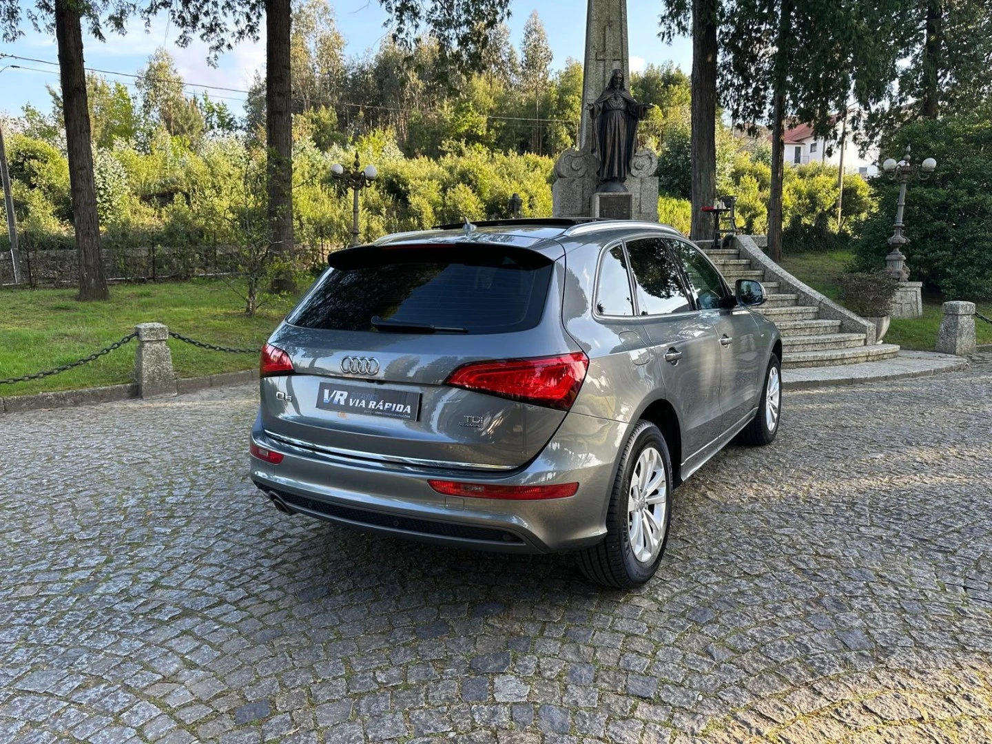 Audi Q5 2.0 TDI quattro S-line S-tronic