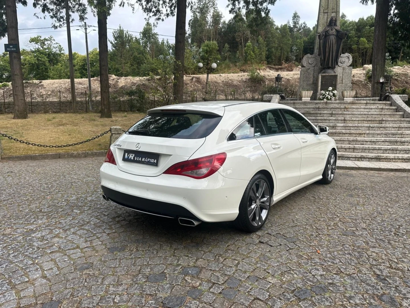 Mercedes-Benz CLA 180 d Shooting Brake Urban