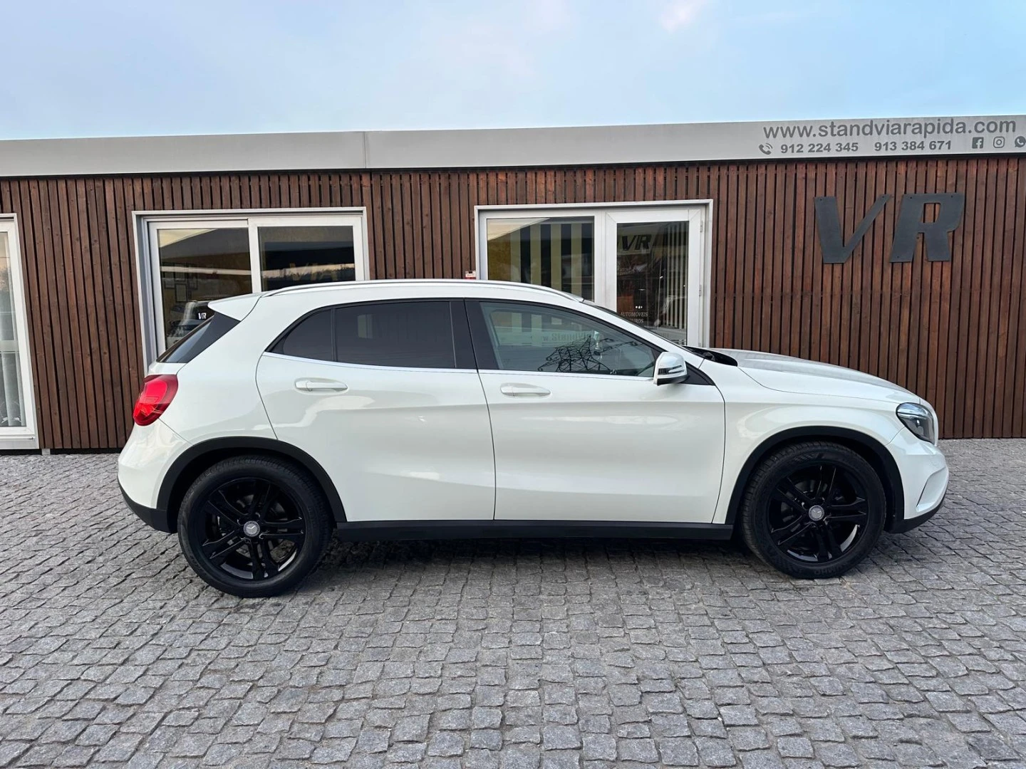 Mercedes-Benz GLA 220 CDI 4Matic 7G-DCT Urban
