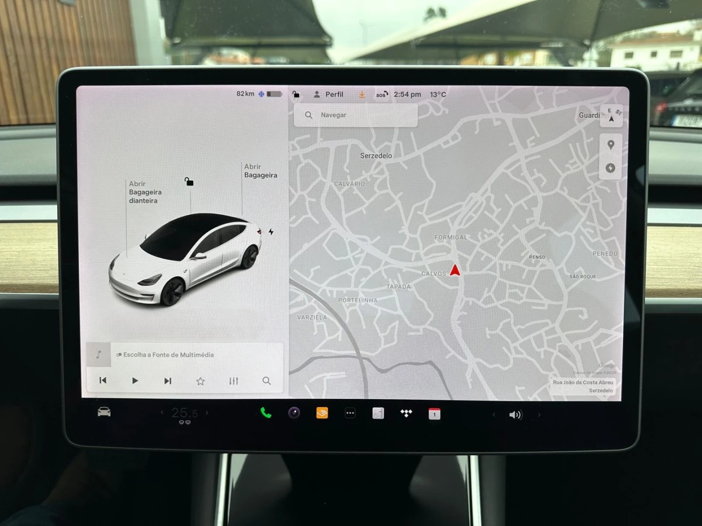 Tesla Model 3 Long-Range RWD