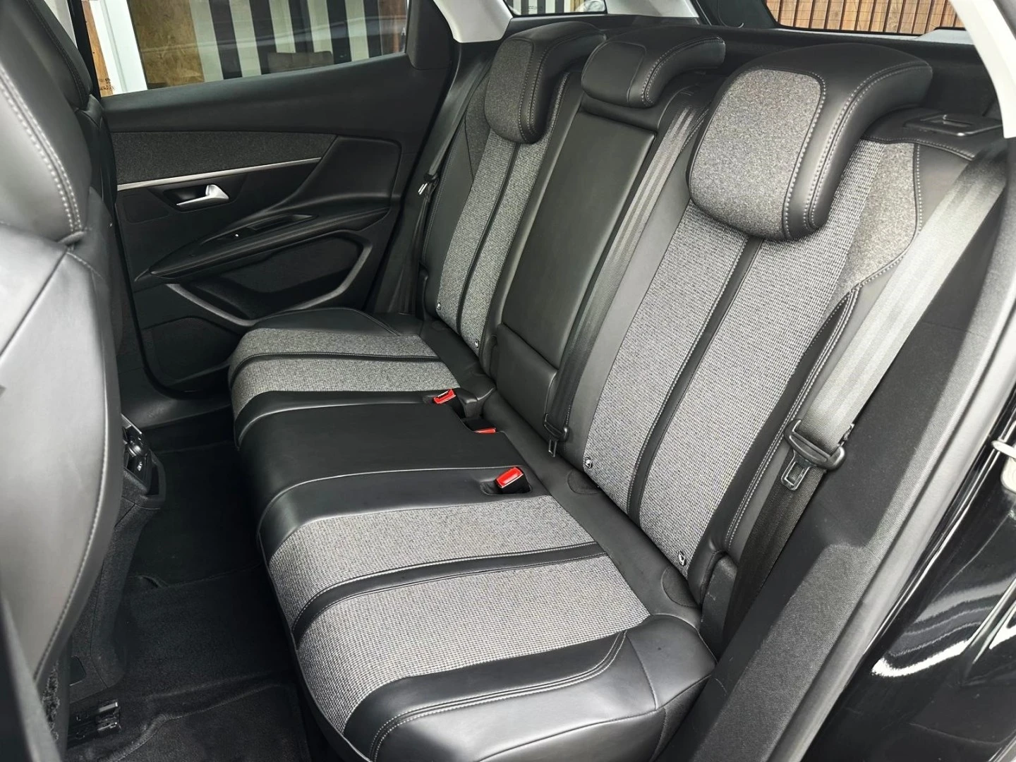 Peugeot 3008 1.5 BlueHDi Allure