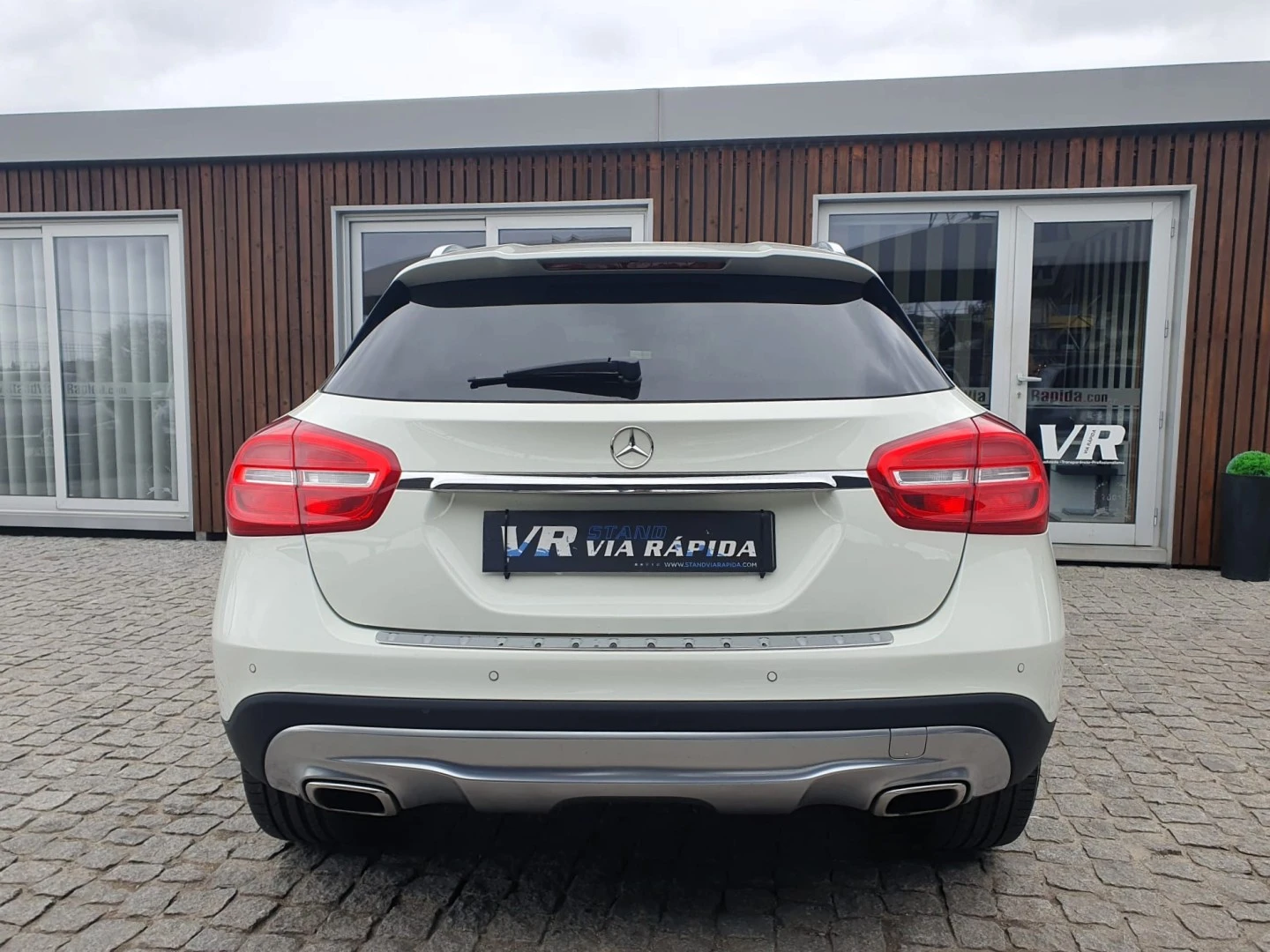 Mercedes-Benz GLA 220 CDI 4Matic 7G-DCT Urban