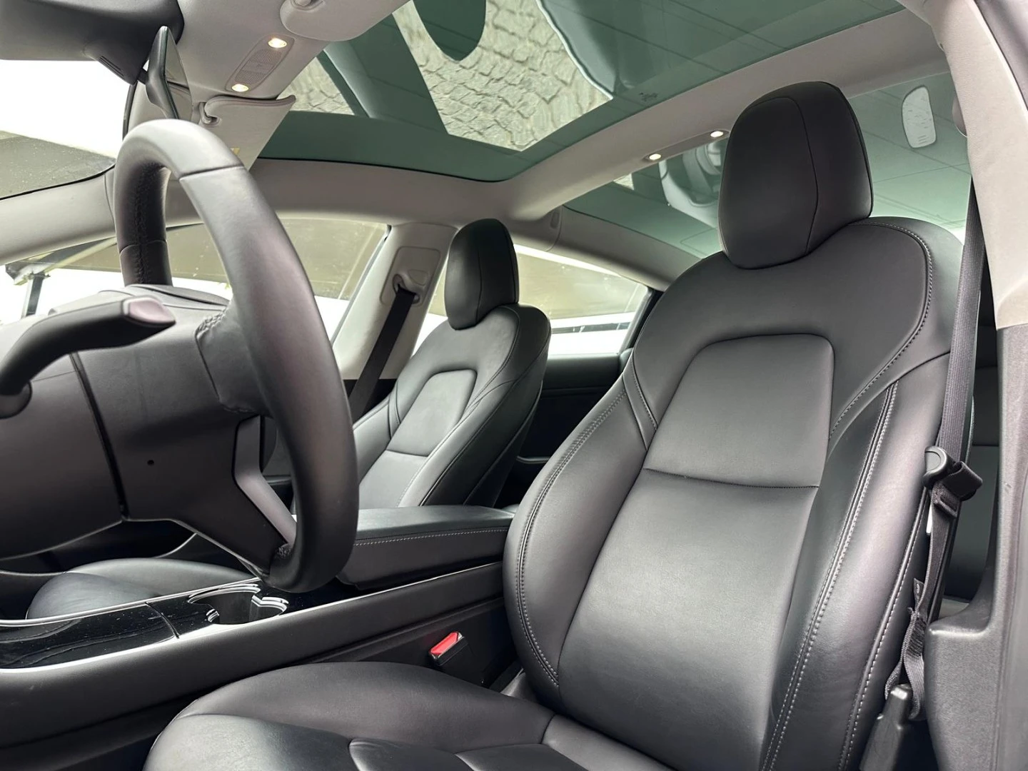 Tesla Model 3 Long-Range RWD