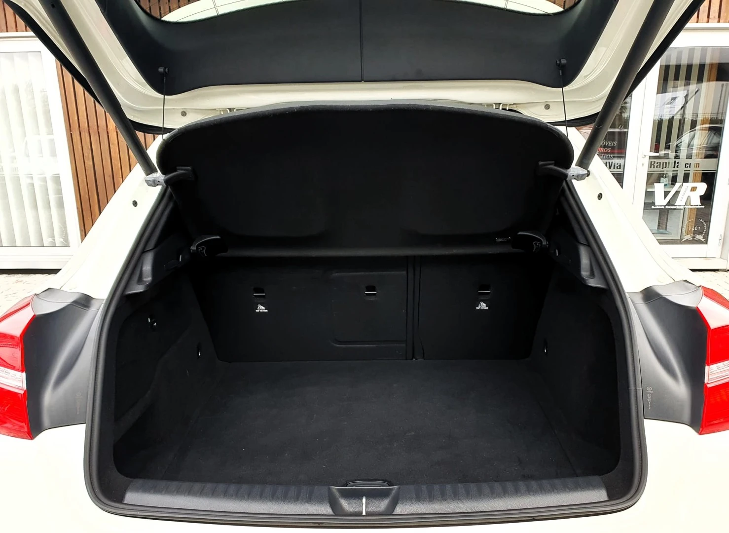 Mercedes-Benz GLA 220 CDI 4Matic 7G-DCT Urban
