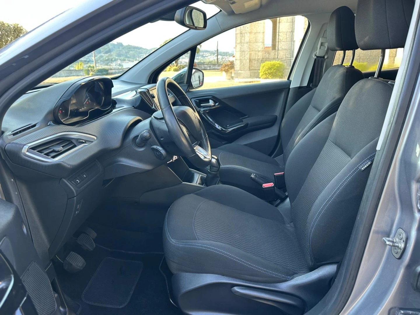 Peugeot 208 1.5 BlueHDi Signature