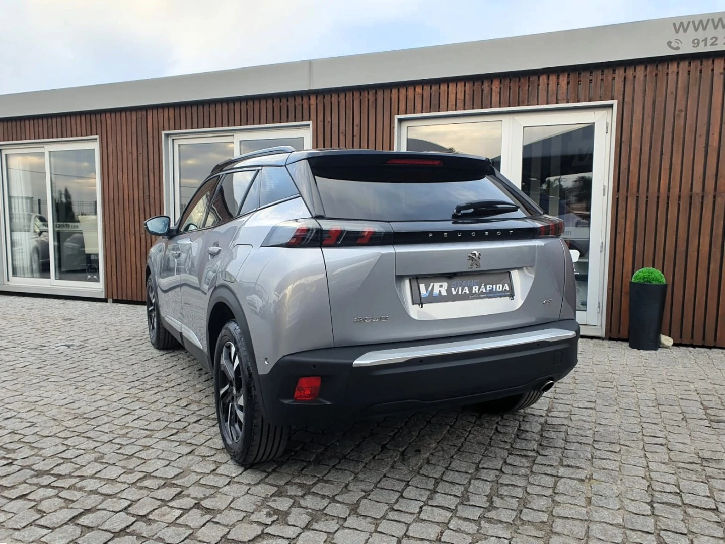 Peugeot 2008 1.5 BlueHDi GT EAT8
