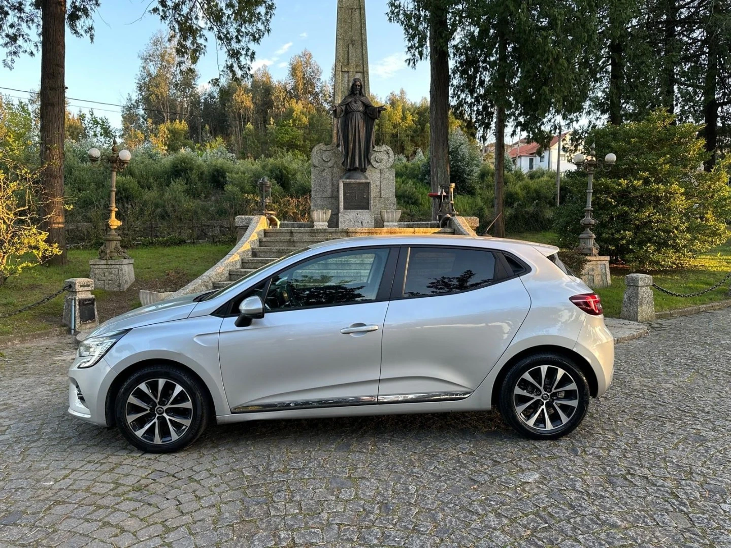 Renault Clio 1.0 TCe Intens Bi-Fuel