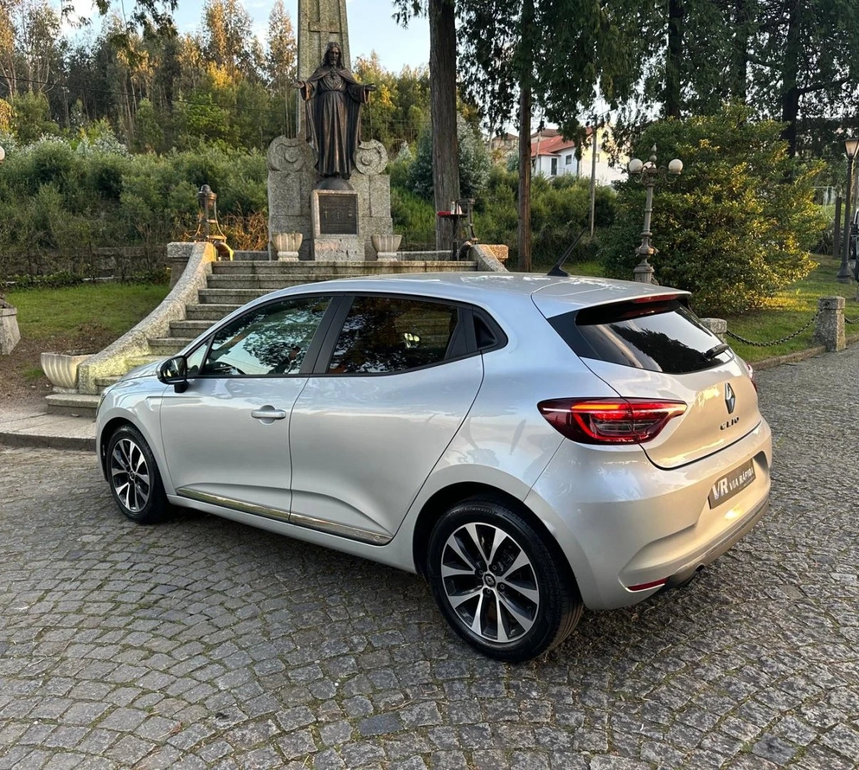 Renault Clio 1.0 TCe Intens Bi-Fuel