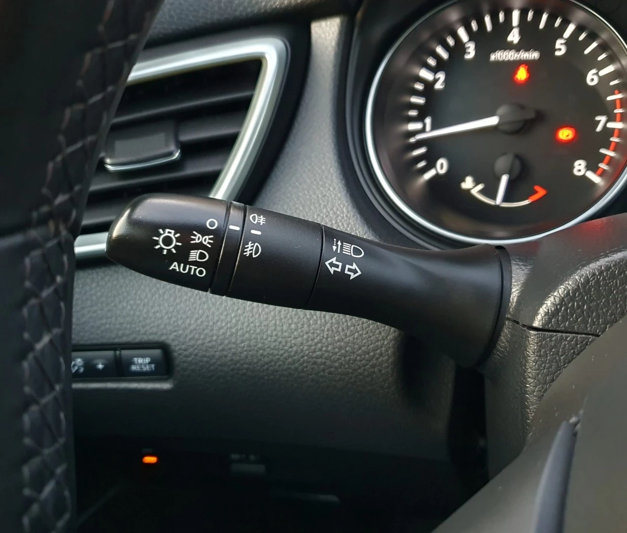 Nissan Qashqai 1.3 DIG-T N-Connecta J18
