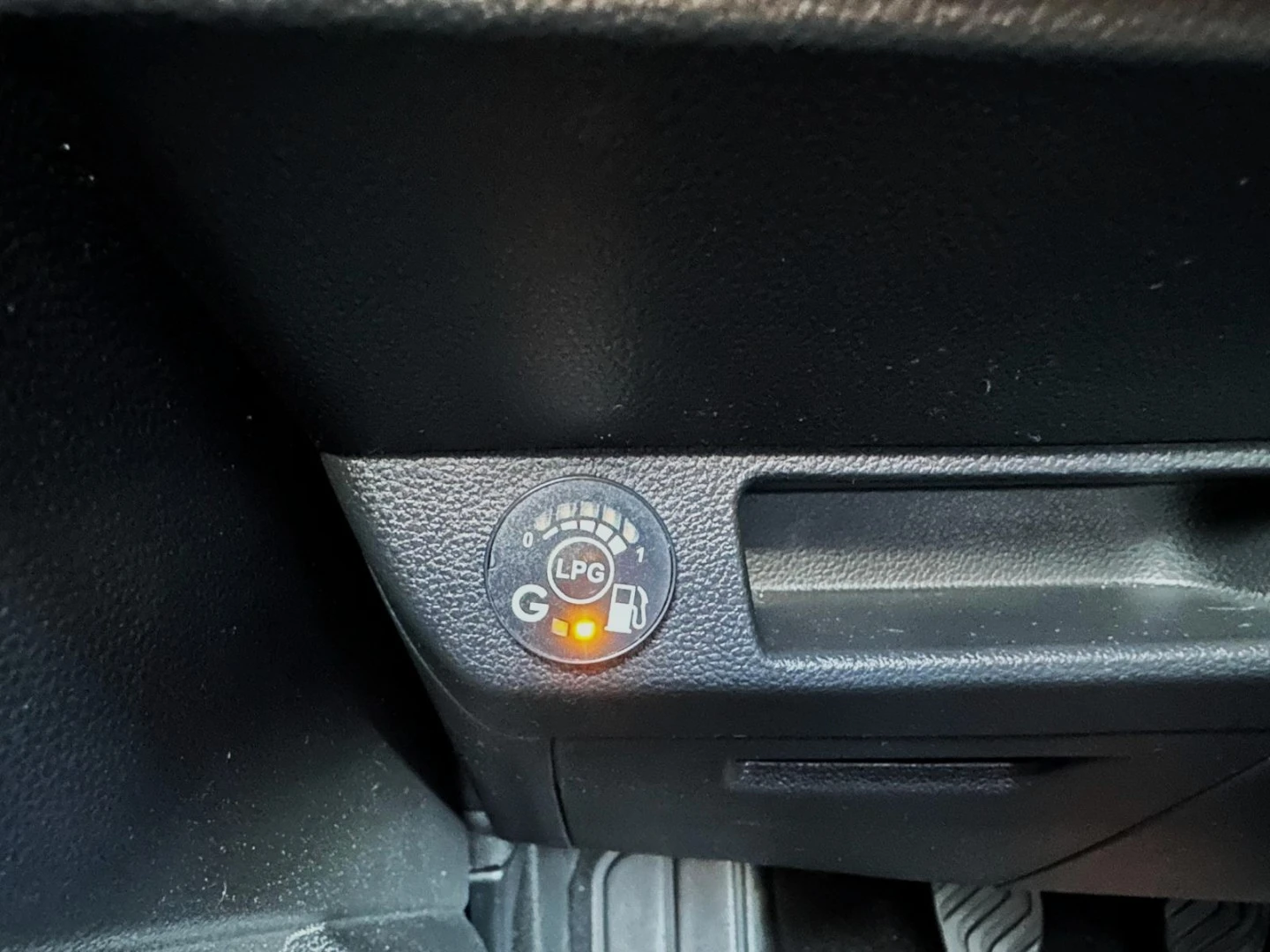 Renault Clio 1.0 TCe Intens Bi-Fuel