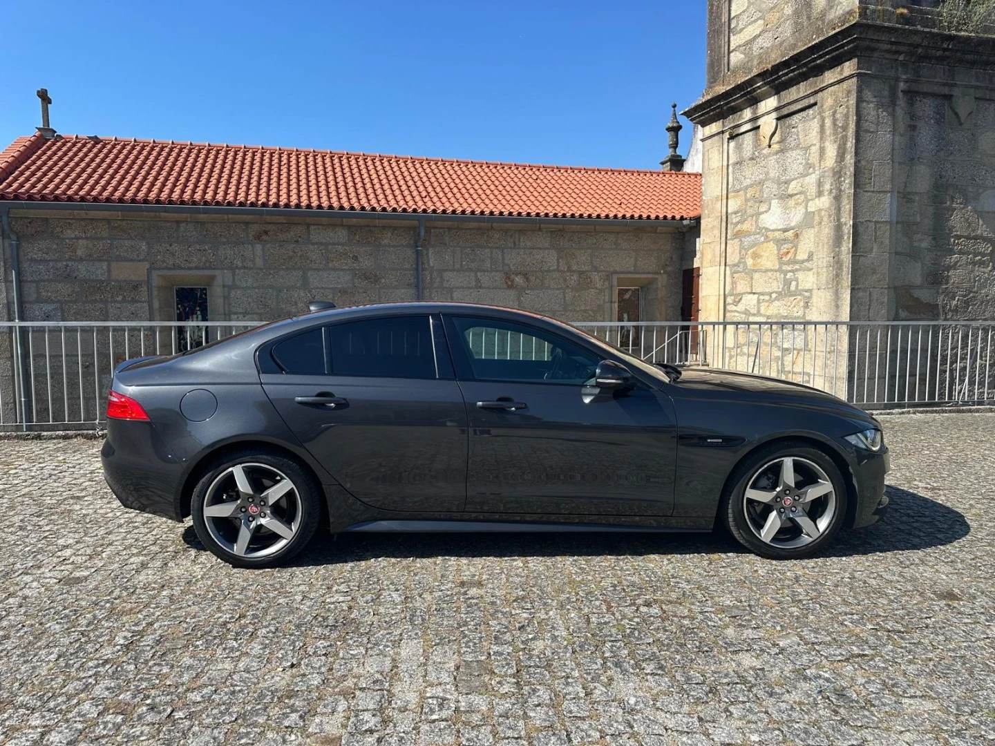 Jaguar XE 2.0 D R-Sport Aut.