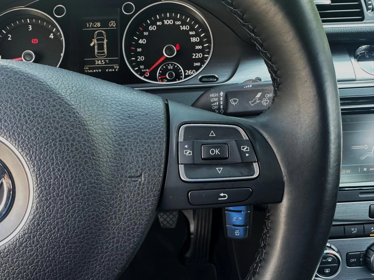 VW Passat 1.6 TDI BlueMotion