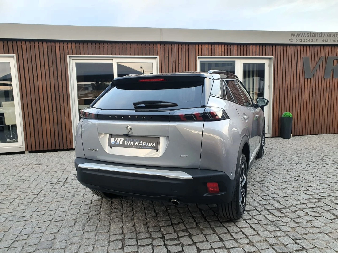 Peugeot 2008 1.5 BlueHDi GT EAT8