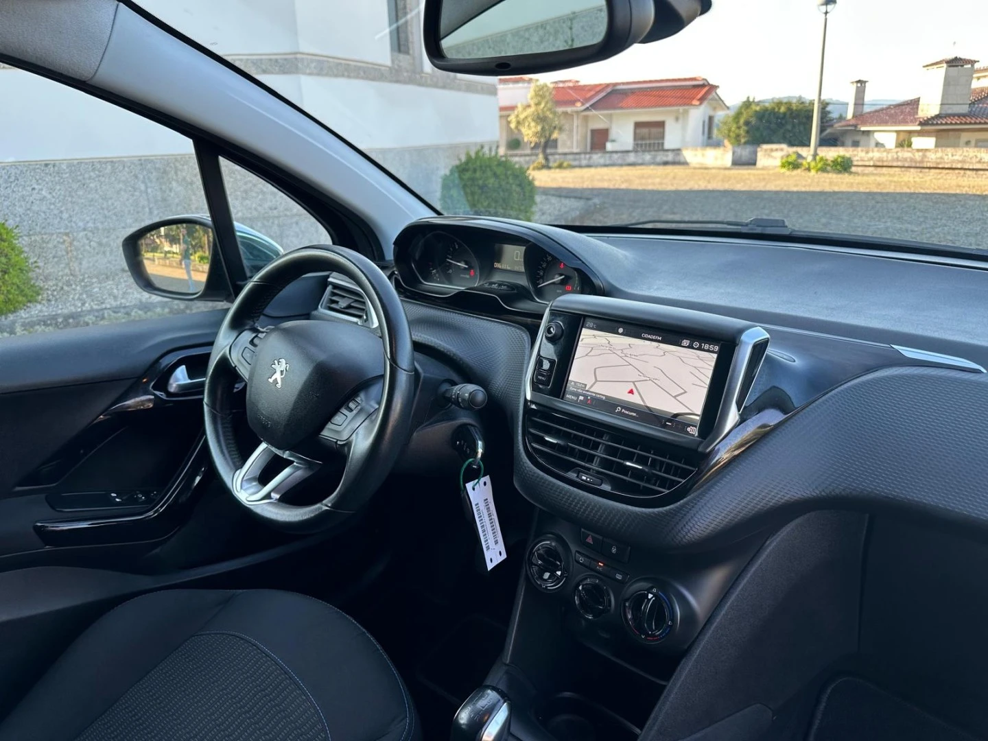 Peugeot 208 1.5 BlueHDi Signature